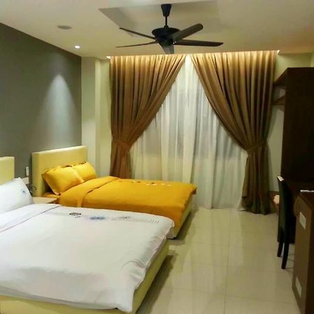 Malacca Hotel Apartment Екстериор снимка