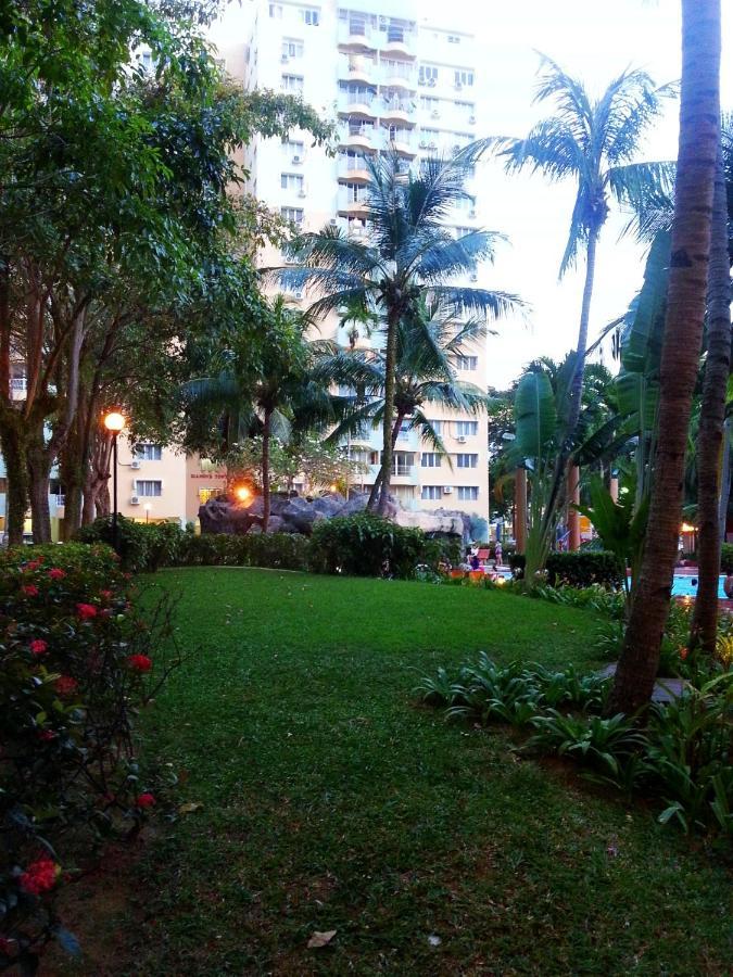 Malacca Hotel Apartment Екстериор снимка