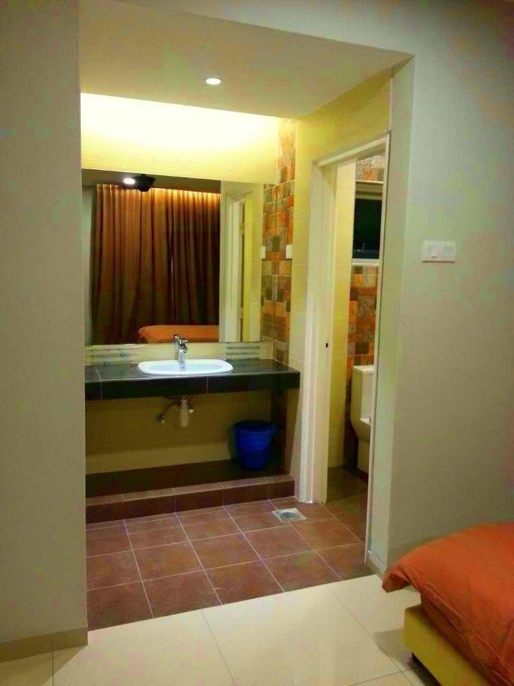 Malacca Hotel Apartment Екстериор снимка