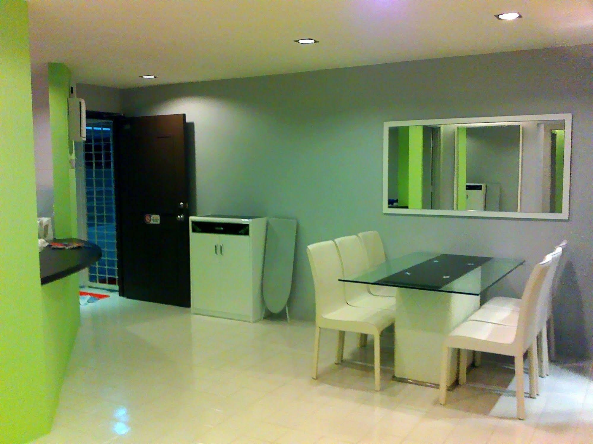 Malacca Hotel Apartment Екстериор снимка