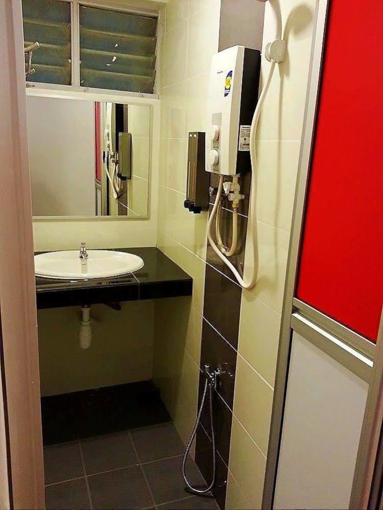 Malacca Hotel Apartment Екстериор снимка